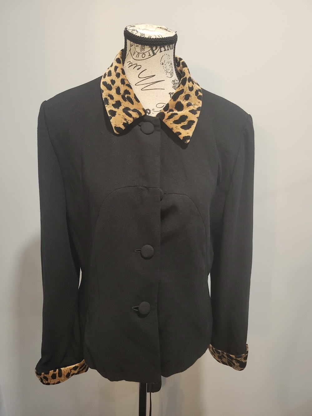 Kasper Black Jacket with Leopard-Print Collar and Cuff Trim